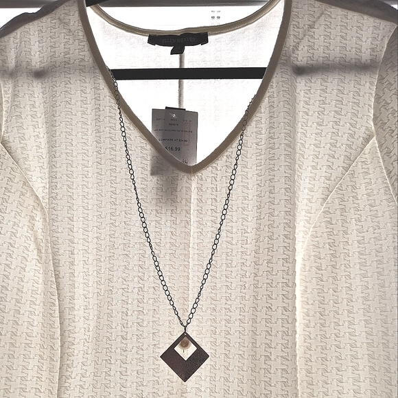 Beautiful New Light Cream Fit And Flare Dress With Cap Sleeves - Picture 7 of 7